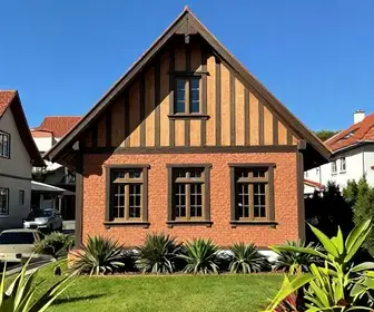 Arquitetura Enxaimel: Um Patrimônio Cultural de Blumenau