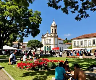 Descubra a Praça Dr. Blumenau: Um Coração Cultural da Cidade Descubra a Praça Dr. Blumenau: Um Coração Cultural da Cidade
